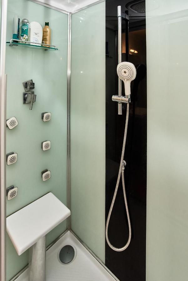 Chambres A Louer Dans Appartement Balcon - Wifi - Parking Gratuit Nevers Exterior photo